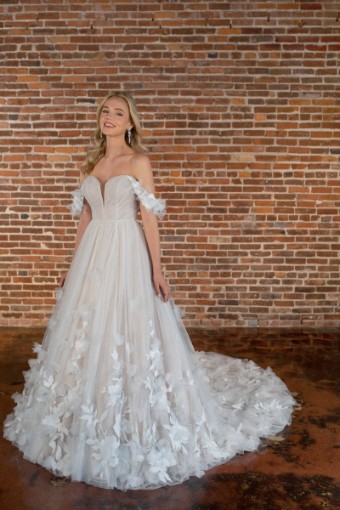 Essense of Australia D3734-SP23-EOA #0 default (IVIV-PL) IVR LACE TULLE & ROYAL ORG OV IVR GOWN W PLN TULLE PLUNGE thumbnail