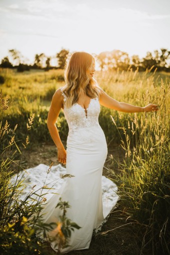 Stella York 7457- Stella York #0 default (IV-PL) Ivory Gown w Porcelain Tulle Plunge thumbnail