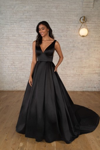 Stella York 7755-SP23-SY #2 default (IV-PL) Ivory Gown w Porcelain Tulle Side Plunge thumbnail