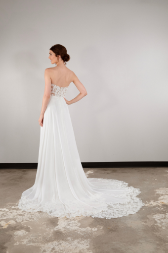 Essense of Australia D3862-EOA #1 Ivory/Porcelain thumbnail